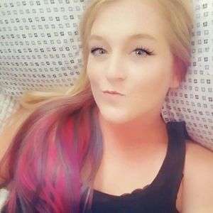 Meet your Posher, Bay